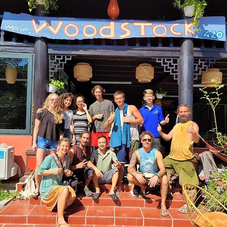Woodstock Beach Camp Xuan Dam Exteriör bild